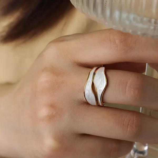 Wave Eternity Band Ring, modeled on a lady's hand